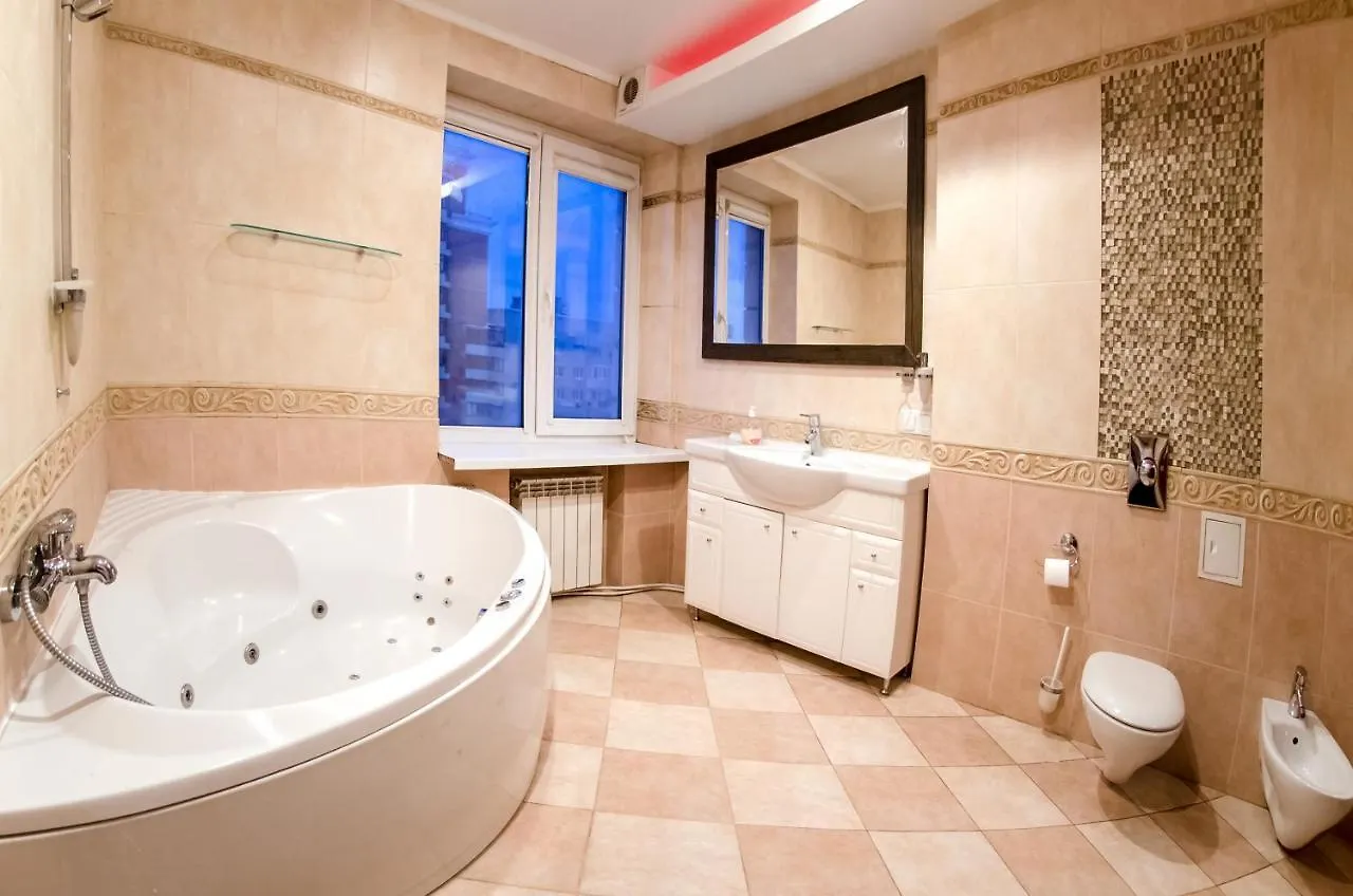 Hotrent Pechersk Lesy 20/22 Киев Украина